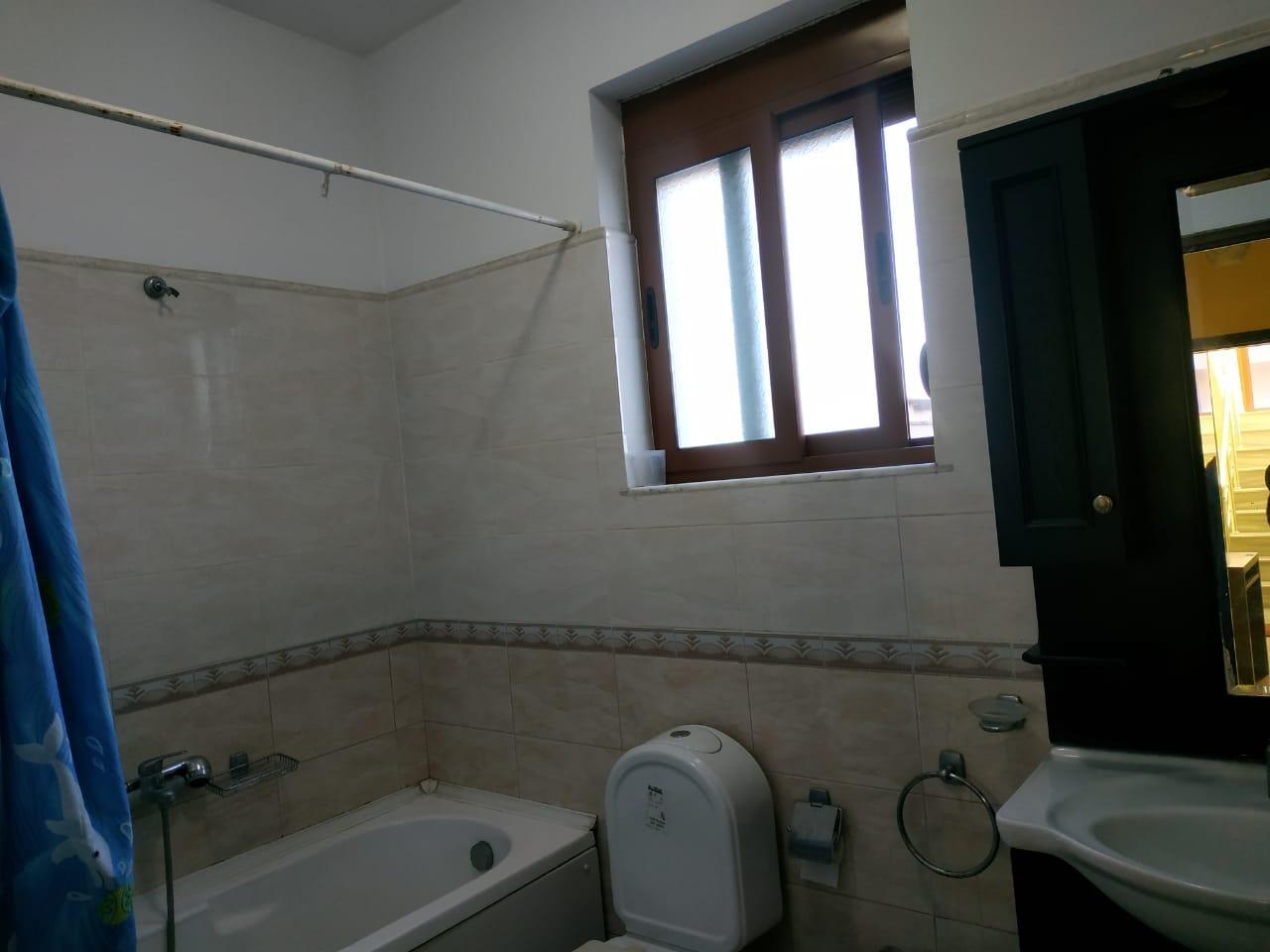 Vile in vendita di 720 m² a 750.000 euro