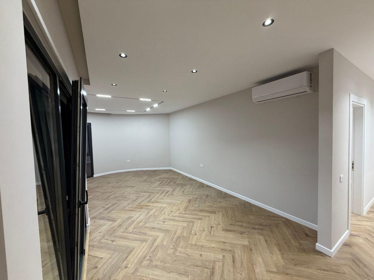 RENTAL WITH 128 M2 FLOOR AT ASTIR 1,000 EURO