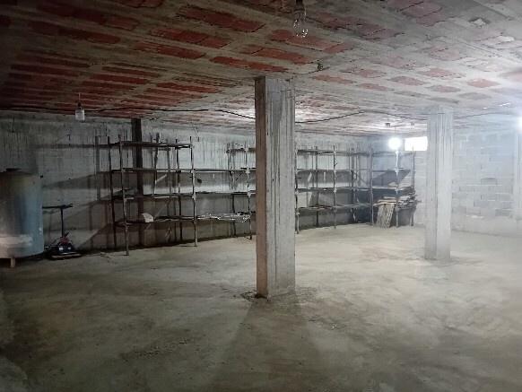 For Rent Store 120 m²