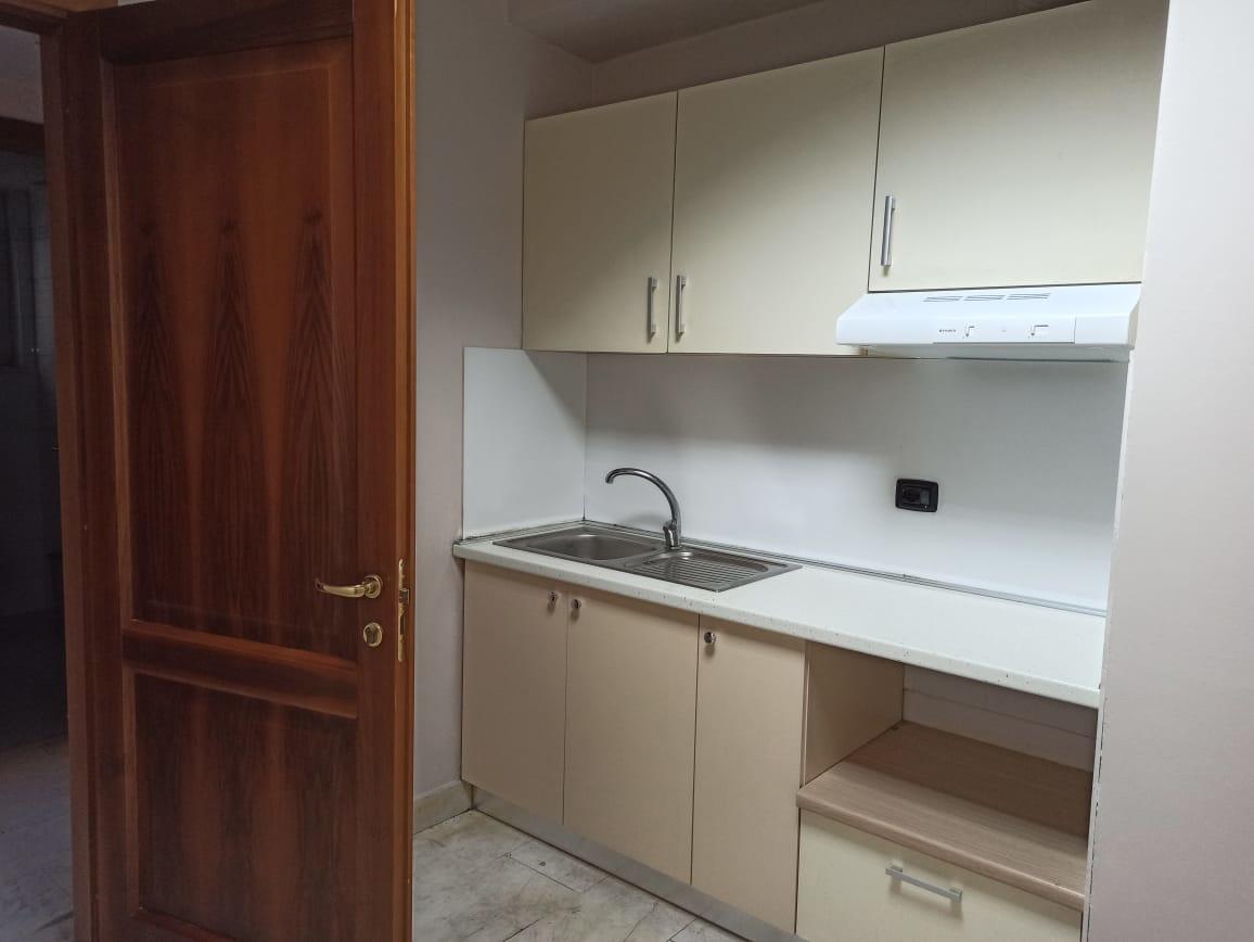 Commercial Space with 130 m2, City Center 180,000 LEK