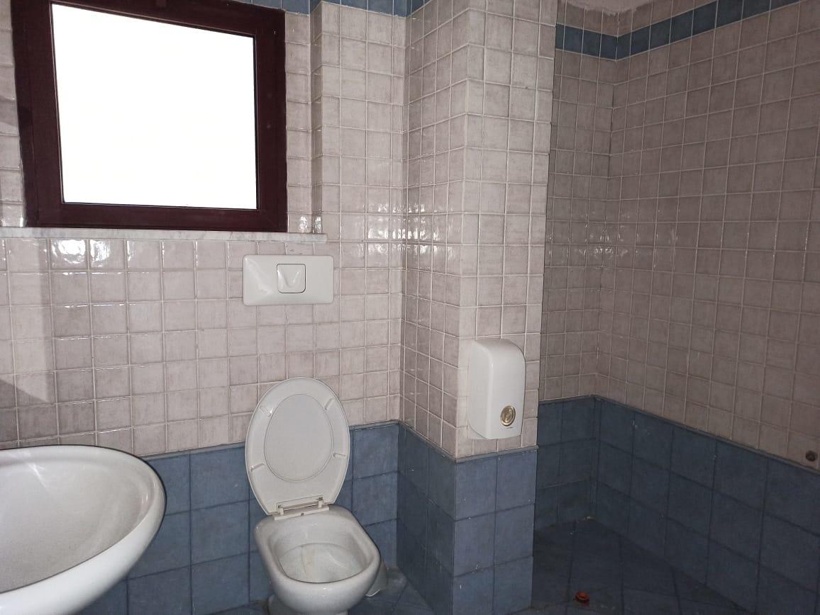 Commercial Space with 130 m2, City Center 180,000 LEK