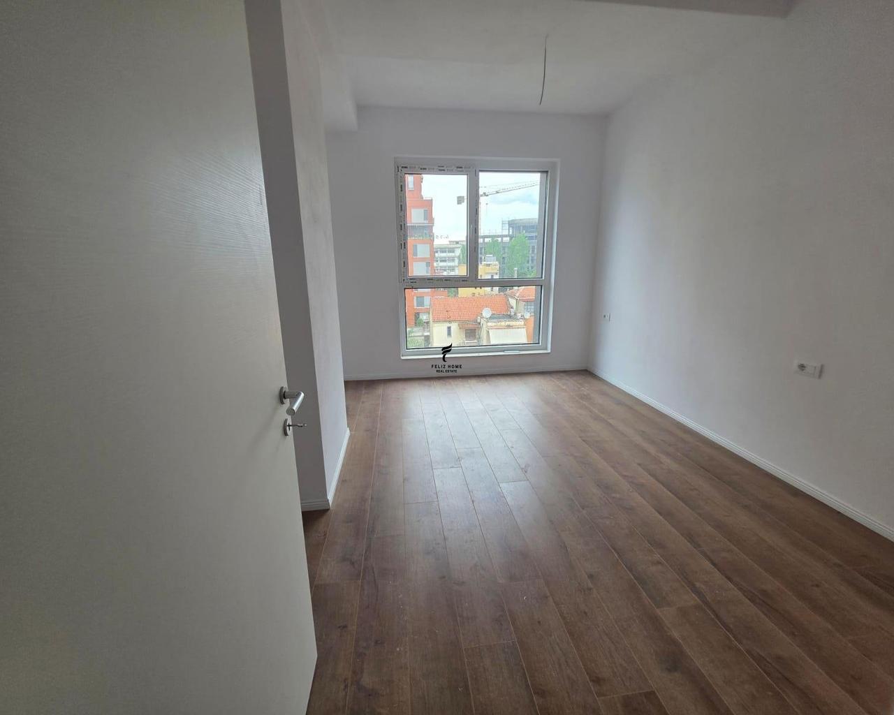 Apartment with 70m2 Area, 21 Floors, 50,000 LEK