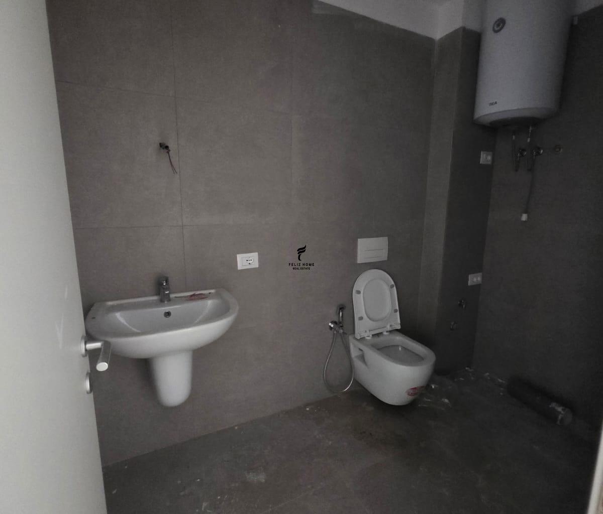 Apartment with 70m2 Area, 21 Floors, 50,000 LEK